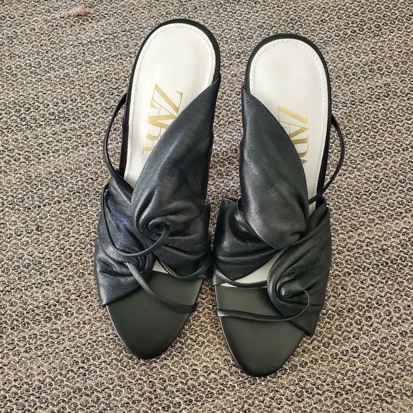 Zara Gathered Leather Heeled Sandals - Picture 4 of 13